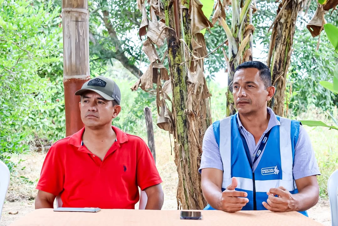 Prefectura del Guayas lleva apoyo técnico y productivo a agricultores de Valle de la Virgen