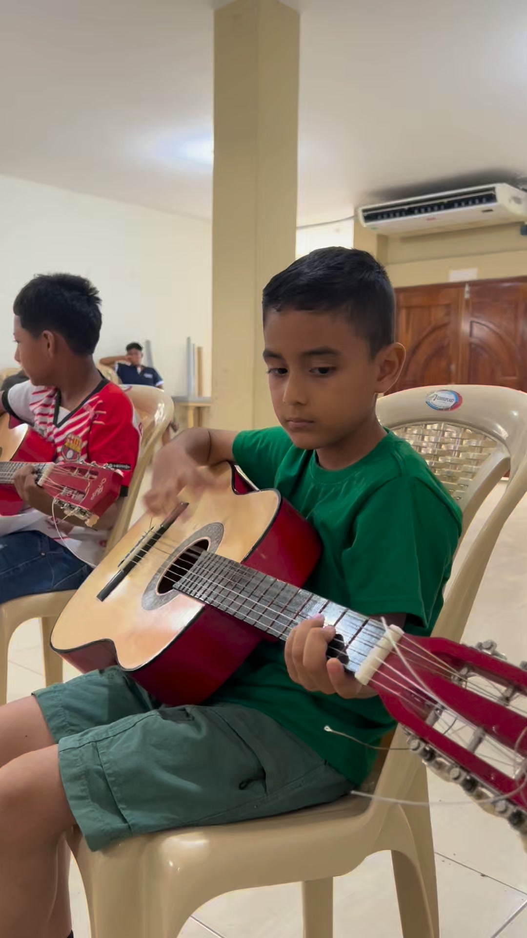 Músicos de Valle de la Virgen perfeccionan su técnica con nuevo curso de entonación